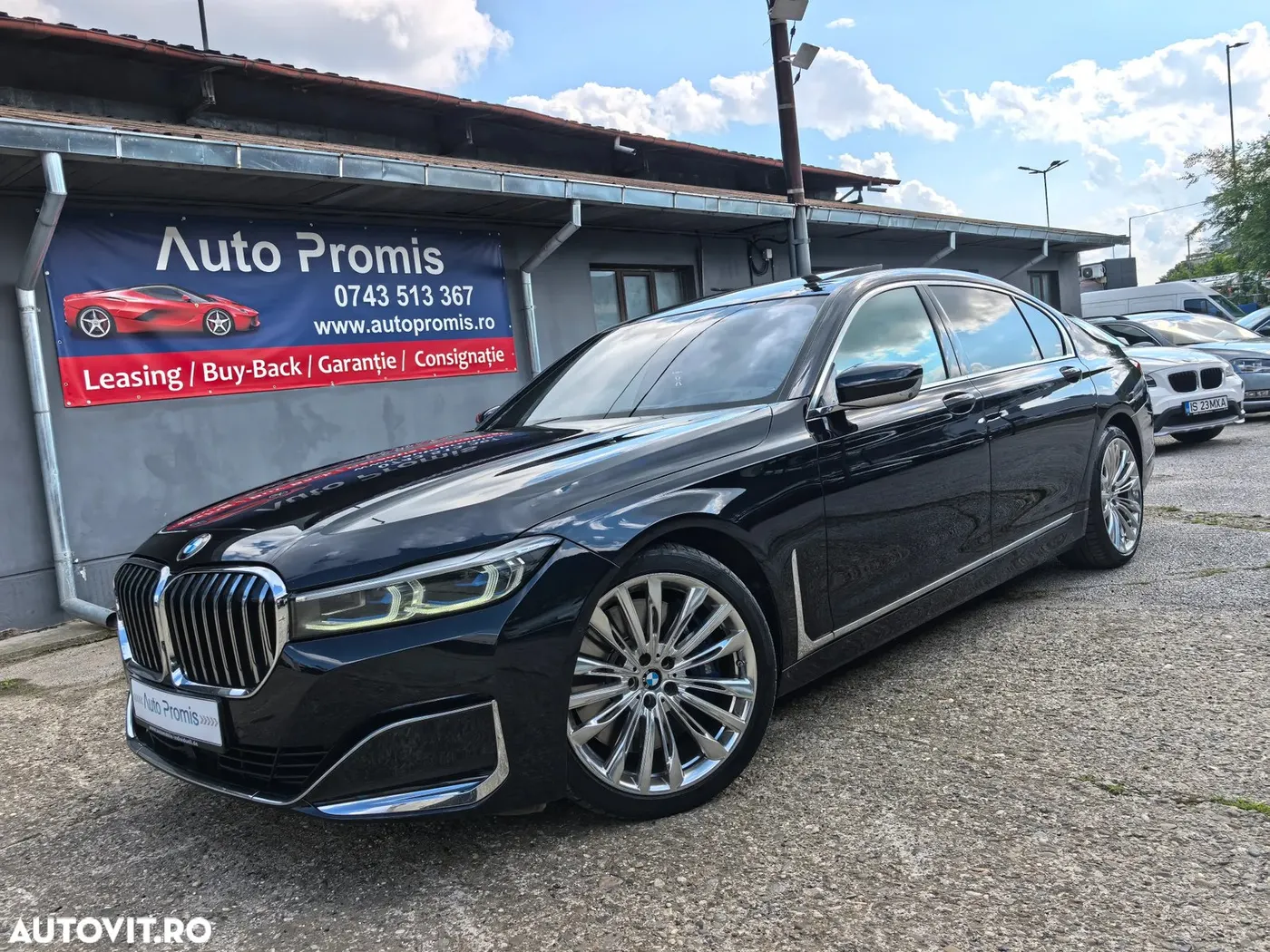 BMW Seria 7 2019 — lateral stânga