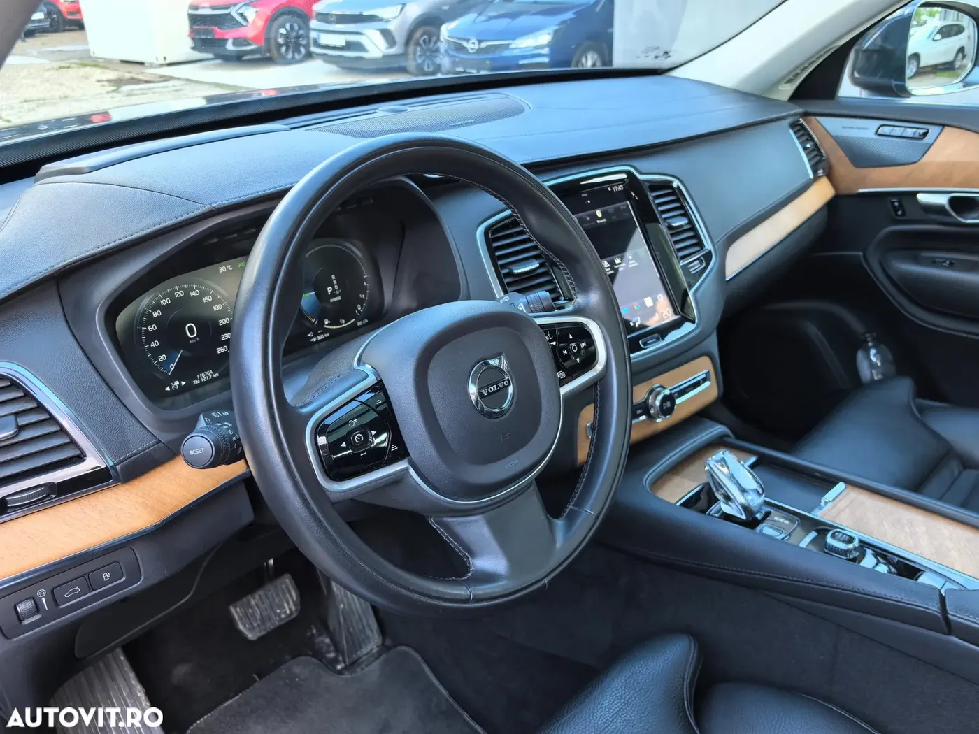 Volvo XC 90 2020 — detaliu 7