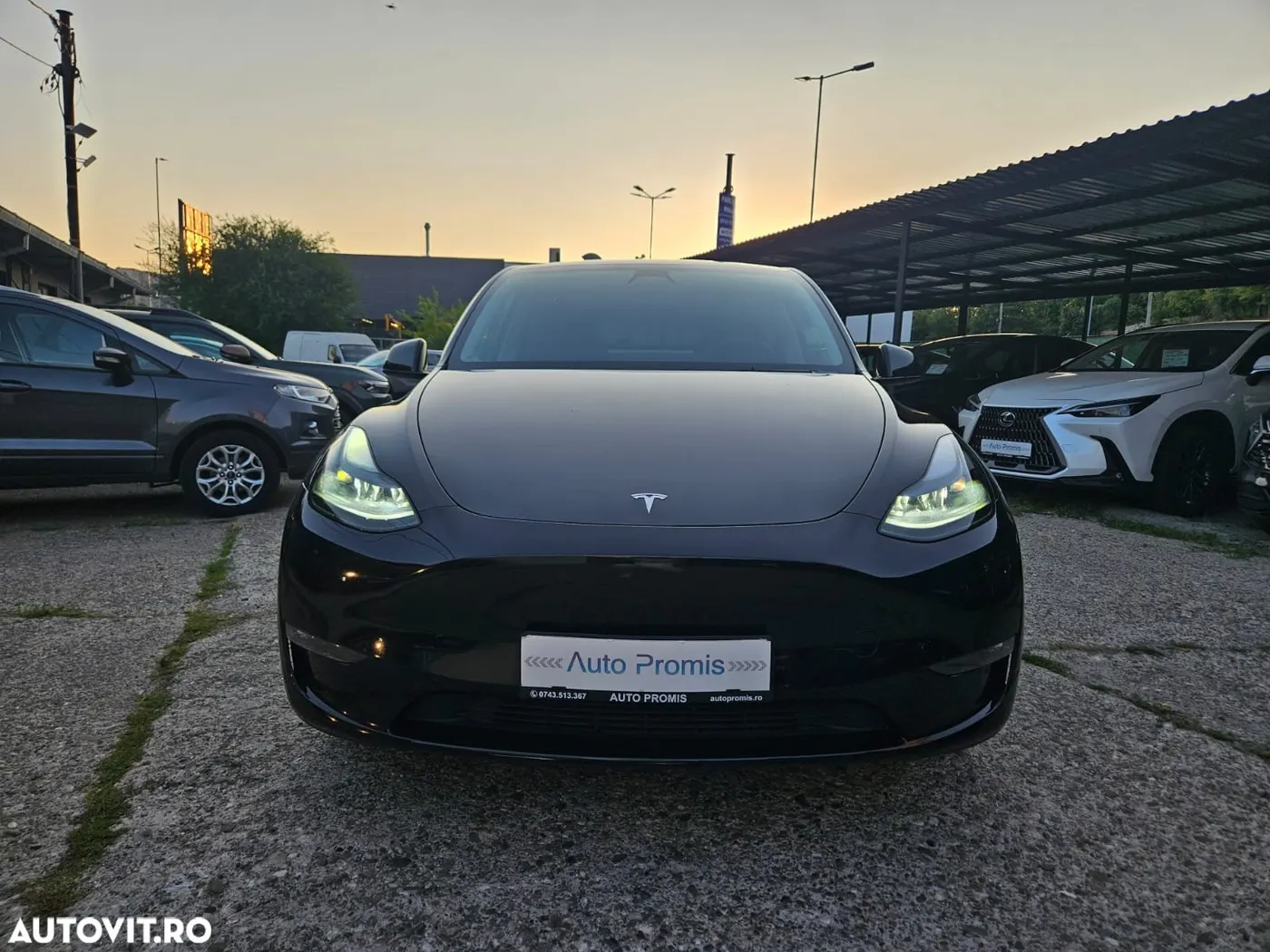 Tesla Model Y 2023 — față
