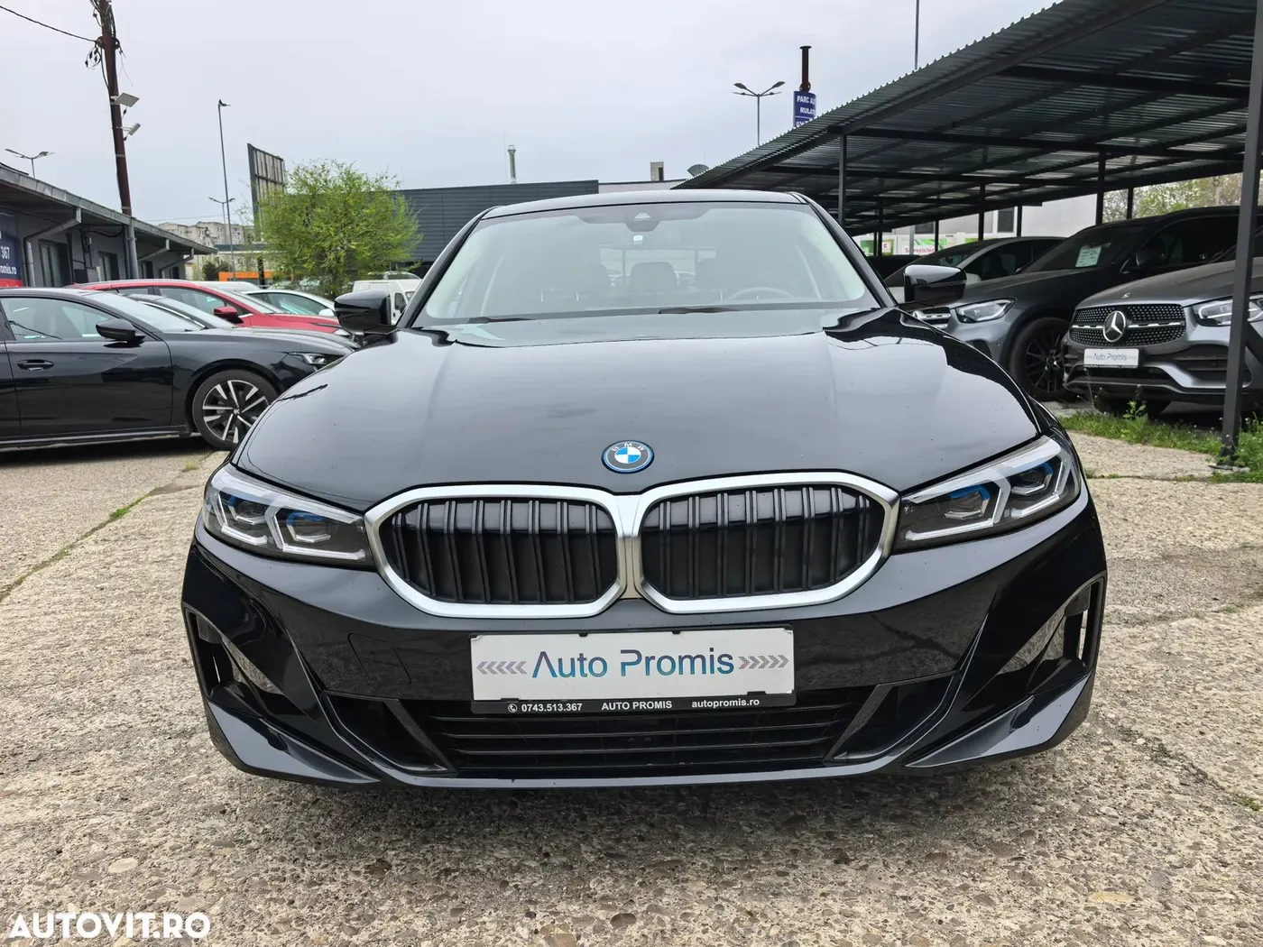 BMW Seria 3 2023 — față