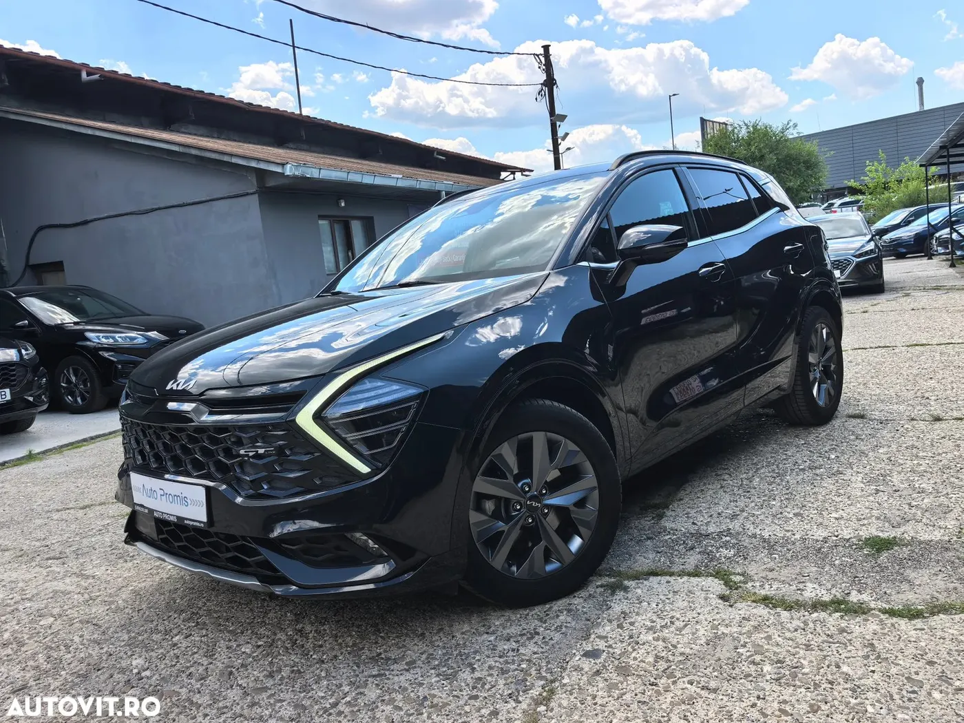 Kia Sportage 2023 — lateral stânga