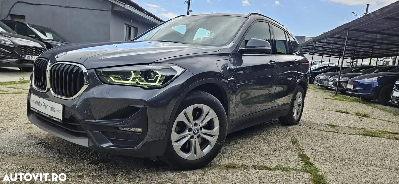 BMW X1 2022 — lateral stânga