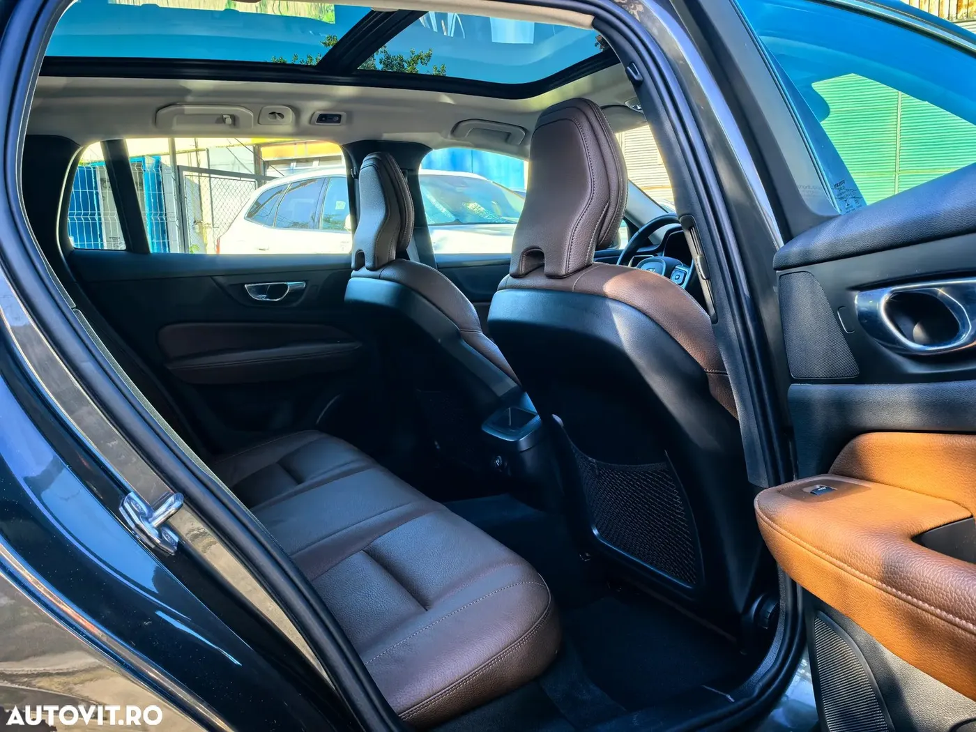 Volvo V60 2019 — detaliu 7