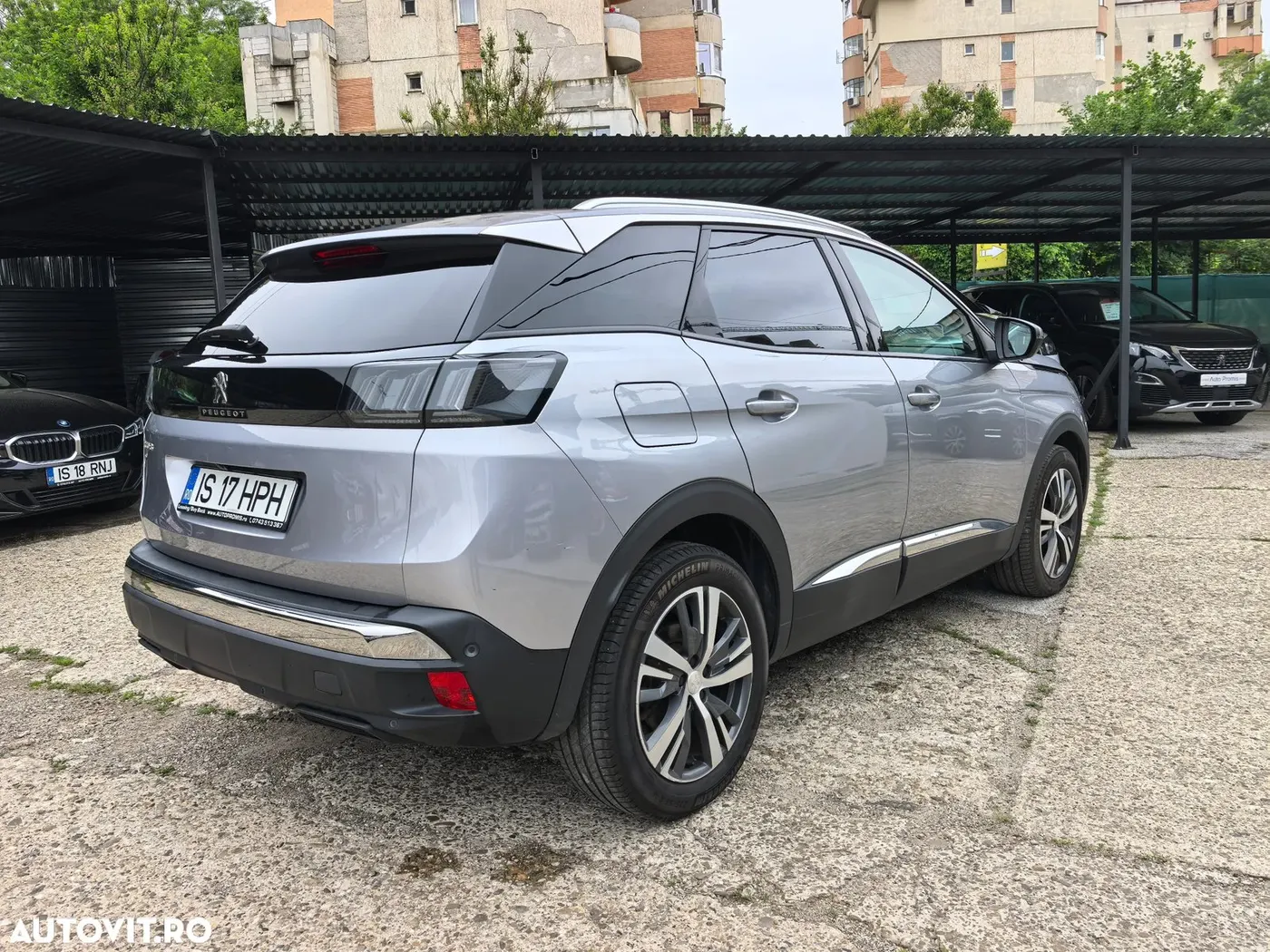 Peugeot 3008 2021 — lateral stânga