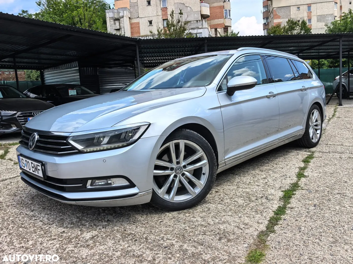 Volkswagen Passat 2016 — față